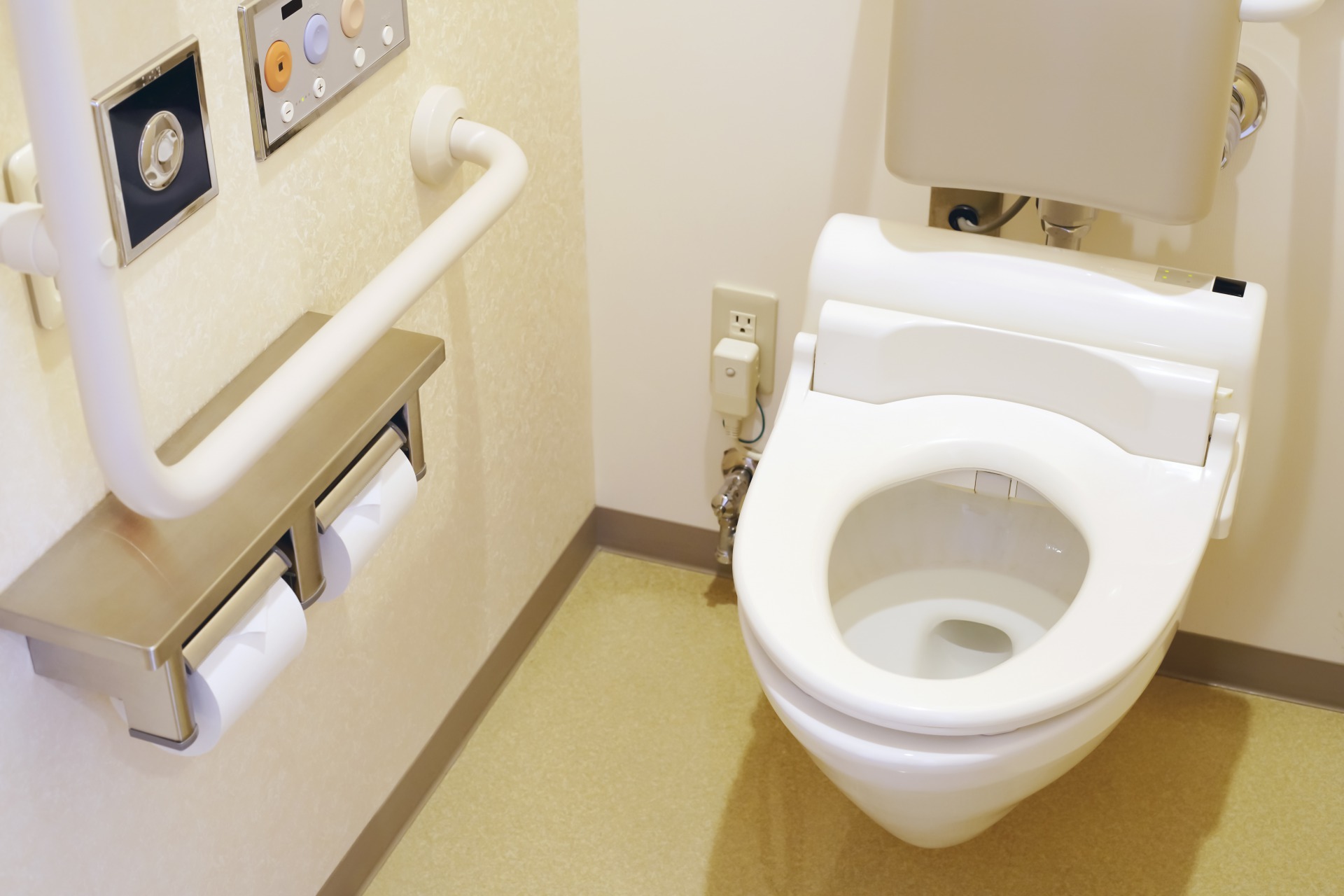 トイレの改修工事 | 埼玉県久喜市のリフォームなら有限会社美装ホーム